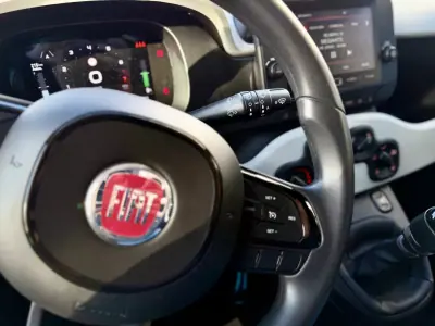 Fiat Panda 2025 - 14950 EUR, 12000 km - AUTO.MOTO.pt - 12000km - foto 19 de 24
