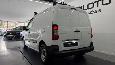 Peugeot PARTNER GIRAFON 2018 - 7990 EUR, 230000 km - AUTO.MOTO.pt - 230000km - foto 5 de 20