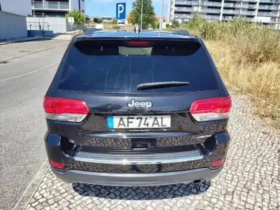 Jeep Grand Cherokee 2016 - 34950 EUR, 135350 km - AUTO.MOTO.pt - 135350km - foto 18 de 60