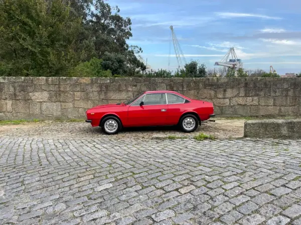 Lancia Beta 1980 - 13900 EUR, 113000 km - AUTO.MOTO.pt - 113000km - foto 17 de 41