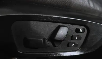 BMW 118 2008 - 14490 EUR, 198347 km - AUTO.MOTO.pt - 198347km - foto 9 de 17