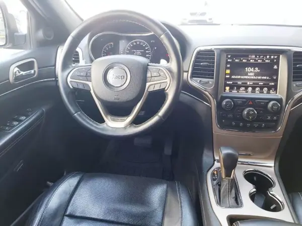 Jeep Grand Cherokee 2016 - 34950 EUR, 135350 km - AUTO.MOTO.pt - 135350km - foto 23 de 60