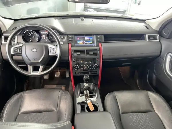 Land Rover Discovery Sport 2016 - 18600 EUR, 121987 km - AUTO.MOTO.pt - 121987km - foto 10 de 21