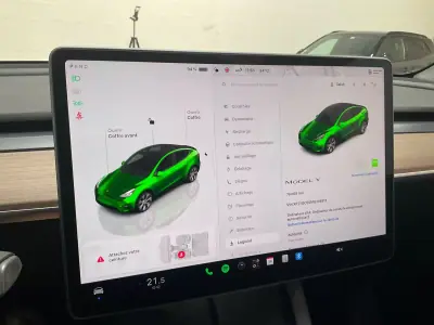 Tesla Model Y 2024 - 33990 EUR, 78253 km - 78253km - foto 15 de 17
