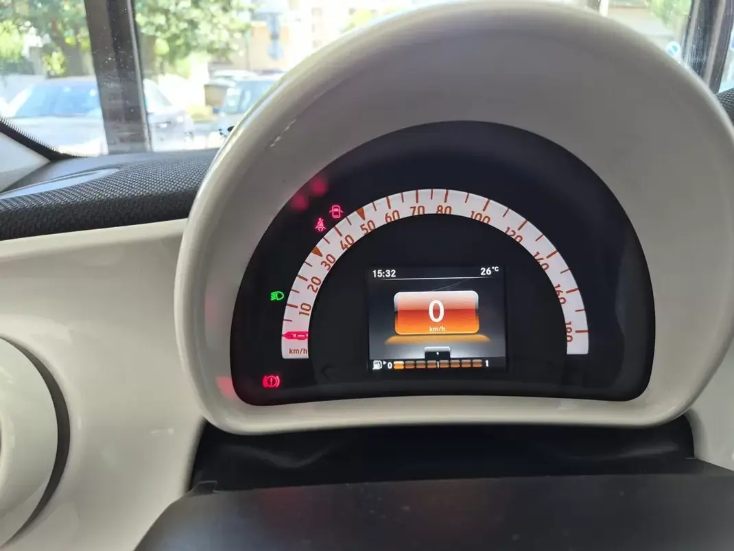 Smart ForFour 2016 - 9999 EUR, 65181 km - 65181km - foto 22 de 29