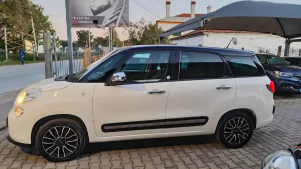 Fiat 500L 2014 - 10900 EUR, 142000 km - AUTO.MOTO.pt - 142000km - foto 3 de 14