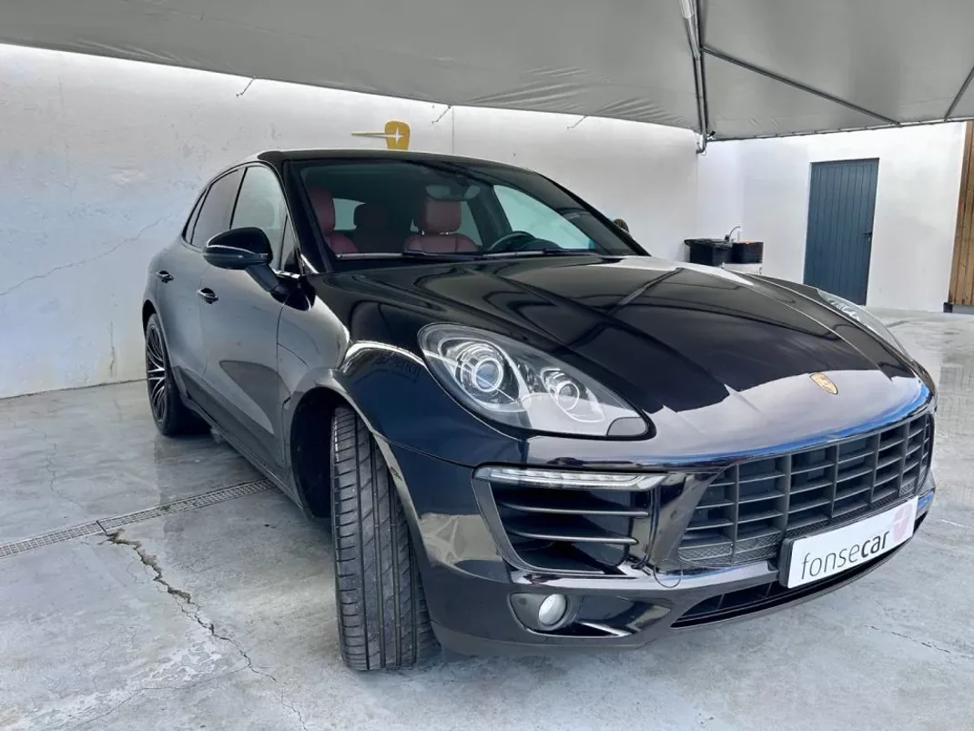 Porsche Macan 2015 - 43000 EUR, 175400 km - AUTO.MOTO.pt - 175400km - foto 4 de 19
