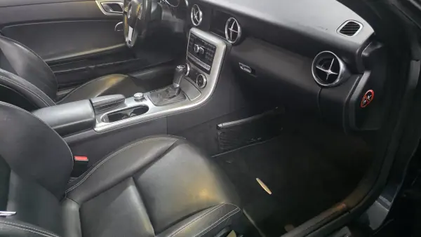 Mercedes-Benz SLK 250 2014 - 25990 EUR, 95000 km - AUTO.MOTO.pt - 95000km - foto 29 de 56