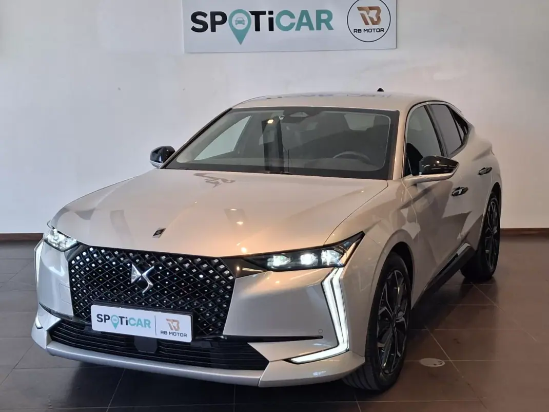DS DS4 2025 - 27750 EUR, 29101 km - 29101km - foto 3 de 47