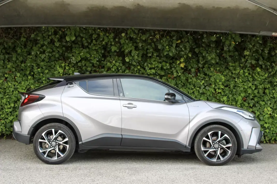 Toyota C-HR 2021 - 26900 EUR, 80500 km - 80500km - foto 6 de 18