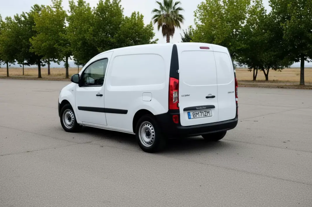 Mercedes-Benz Citan 108 CDI 2021 - 13350 EUR, 82000 km - AUTO.MOTO.pt - 82000km - foto 3 de 16