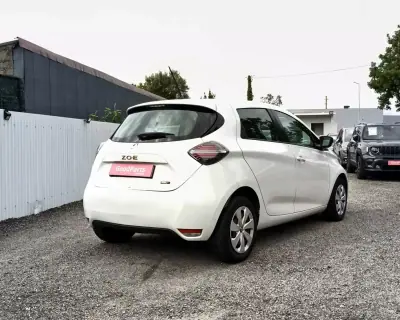 Renault Zoe 2023 - 19490 EUR, 56678 km - 56678km - foto 8 de 28