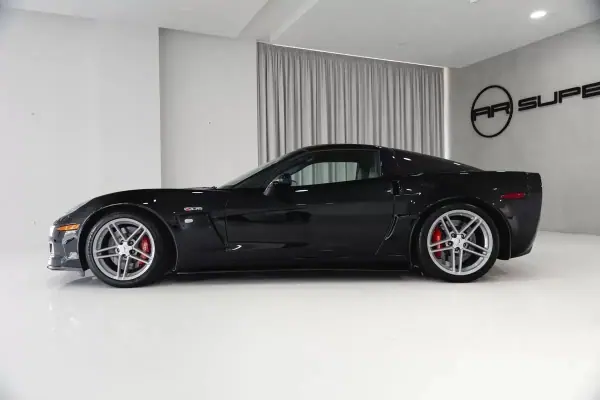 Chevrolet Corvette 2007 - 79950 EUR, 91930 km - AUTO.MOTO.pt - 91930km - foto 11 de 52