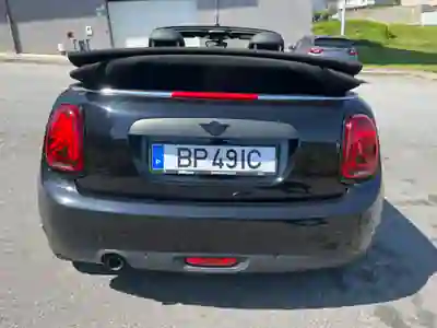 MINI Cabrio 2020 - 18400 EUR, 133000 km - AUTO.MOTO.pt - 133000km - foto 3 de 20