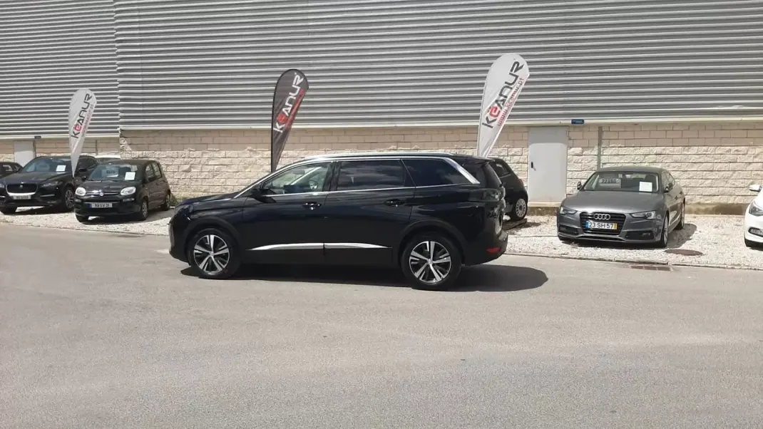 Peugeot 5008 2022 - 25490 EUR, 71410 km - AUTO.MOTO.pt - 71410km - foto 25 de 57