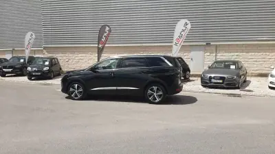 Peugeot 5008 2022 - 25490 EUR, 71410 km - AUTO.MOTO.pt - 71410km - foto 25 de 57