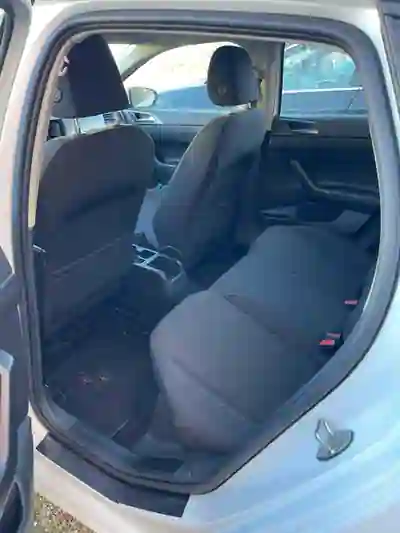 Volkswagen Polo 2018 - 10500 EUR, 85000 km - 85000km - foto 6 de 11