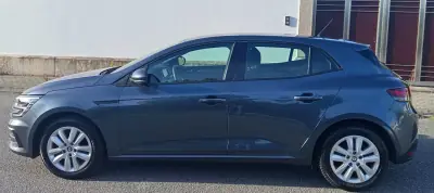 Renault Mégane 2022 - 13990 EUR, 135500 km - 135500km - foto 6 de 18