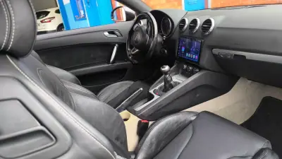 Audi TT Coupé 2006 - 11900 EUR, 198000 km - AUTO.MOTO.pt - 198000km - foto 7 de 12