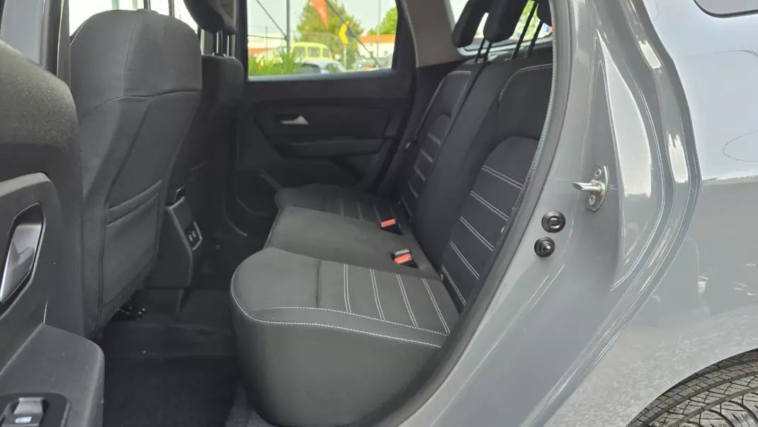 Dacia Duster 2023 - 18750 EUR, 48500 km - AUTO.MOTO.pt - 48500km - foto 21 de 23