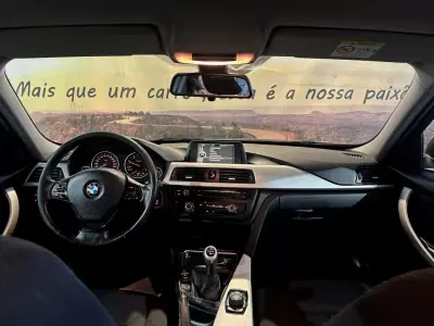 BMW 320 2014 - 13500 EUR, 292551 km - AUTO.MOTO.pt - 292551km - foto 15 de 25