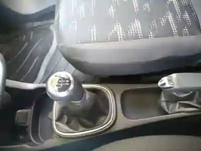 Opel Corsa 2013 - 5500 EUR, 118 km - AUTO.MOTO.pt - 118km - foto 9 de 10