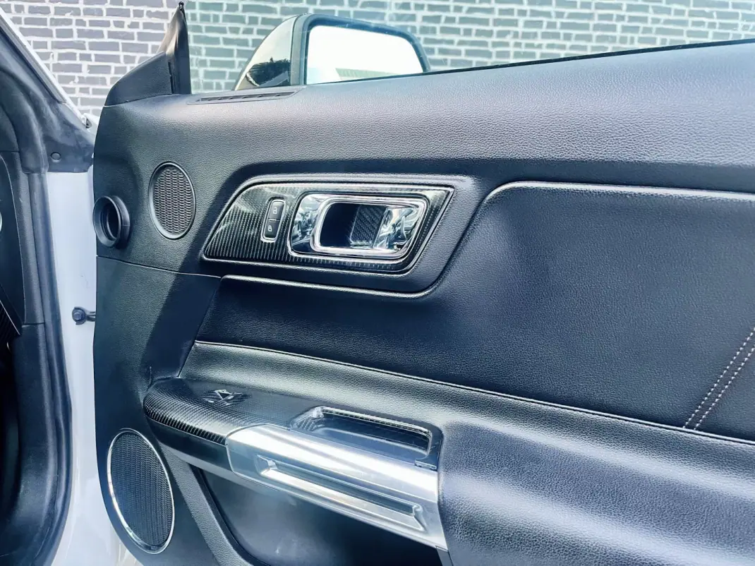 Ford Mustang 2016 - 34750 EUR, 144000 km - 144000km - foto 15 de 17