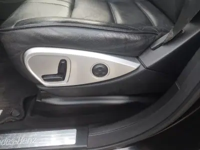 Mercedes-Benz ML 350 2010 - 15900 EUR, 220100 km - AUTO.MOTO.pt - 220100km - foto 12 de 18