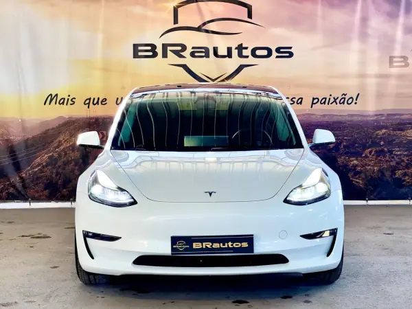 Tesla Model 3 2022 - 39900 EUR, 40060 km - AUTO.MOTO.pt - 40060km - foto 3 de 35