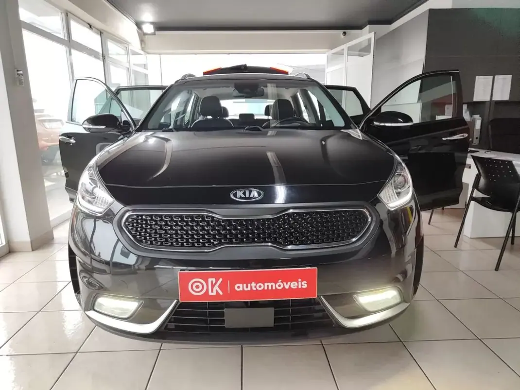 Kia Niro 2019 - 17250 EUR, 51300 km - AUTO.MOTO.pt - 51300km - foto 20 de 34