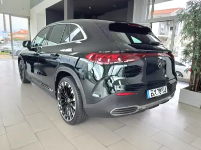 Mercedes-Benz EQE 2024 — foto 4 de 44