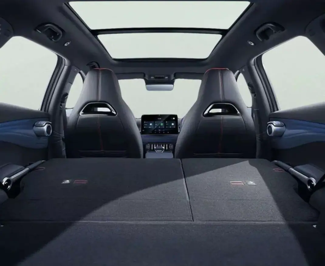 BYD Atto 3 2024 - 28500 EUR, 34630 km - AUTO.MOTO.pt - 34630km - foto 8 de 13