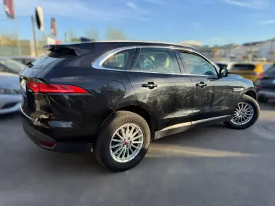 Jaguar F-Pace 2017 - 24900 EUR, 184000 km - AUTO.MOTO.pt - 184000km - foto 6 de 19