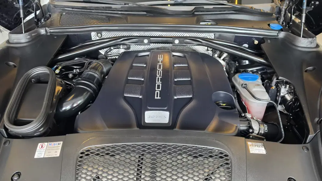 Porsche Macan 2014 - 33900 EUR, 211992 km - AUTO.MOTO.pt - 211992km - foto 25 de 58