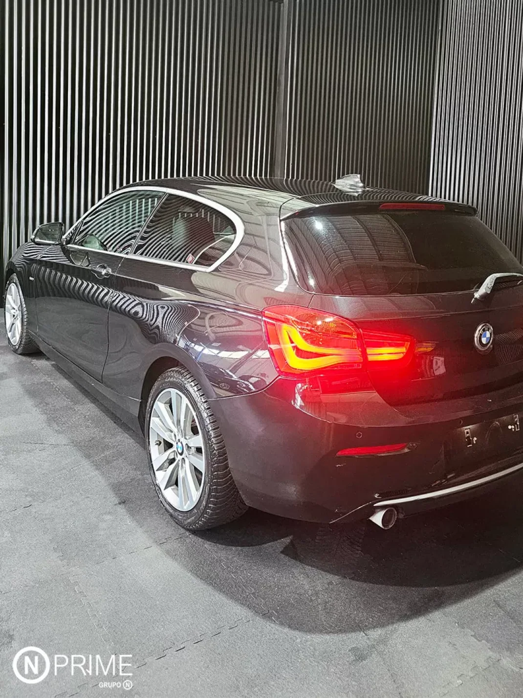 BMW 116 2016 - 17500 EUR, 145000 km - AUTO.MOTO.pt - 145000km - foto 11 de 26