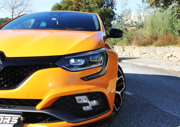 Renault Mégane 2019 - 43990 EUR, 42000 km - AUTO.MOTO.pt - 42000km - foto 15 de 41
