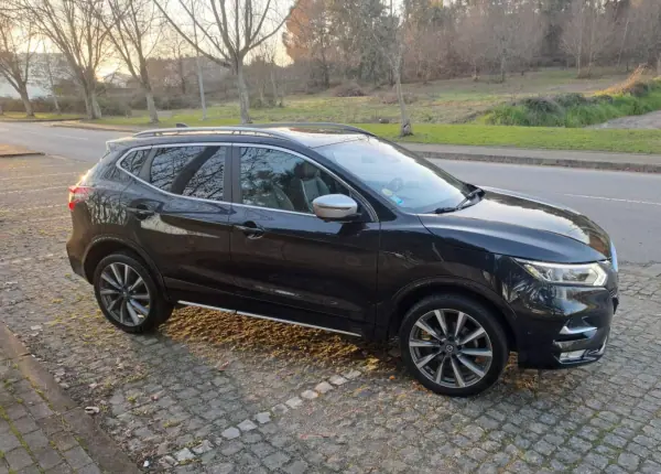 Nissan Qashqai 2020 - 20990 EUR, 139000 km - AUTO.MOTO.pt - 139000km - foto 7 de 19