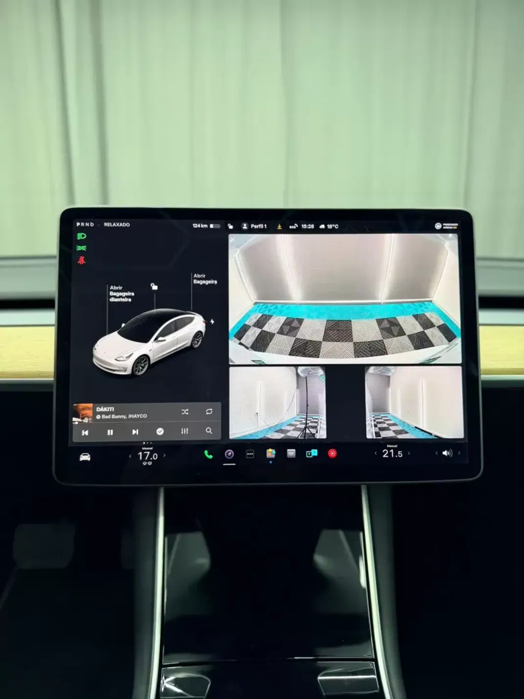 Tesla Model 3 2020 - 23750 EUR, 66000 km - AUTO.MOTO.pt - 66000km - foto 14 de 22