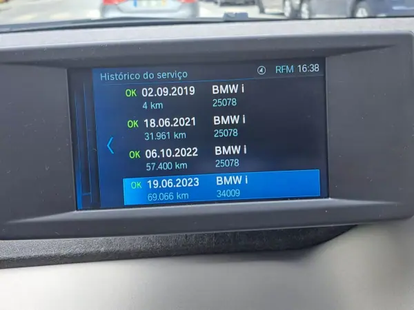 BMW i3 2019 - 28500 EUR, 89000 km - AUTO.MOTO.pt - 89000km - foto 38 de 45