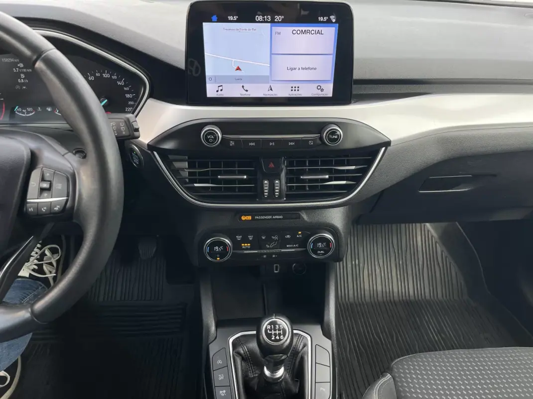 Ford Focus SW 2019 - 13990 EUR, 158295 km - AUTO.MOTO.pt - 158295km - foto 13 de 20