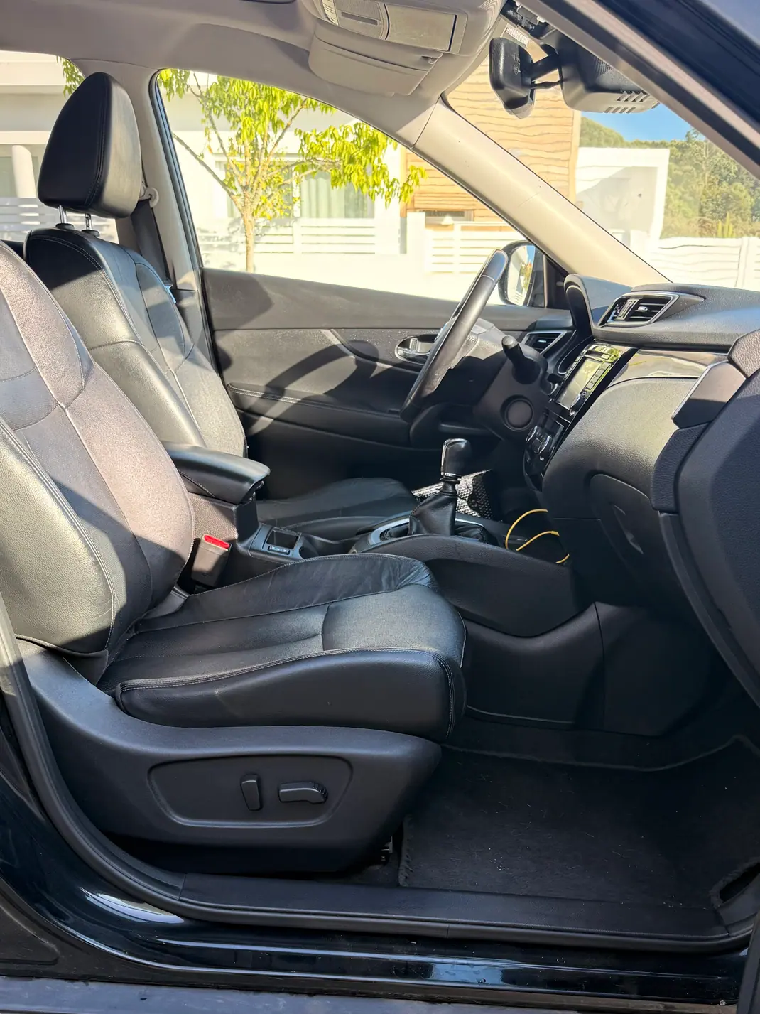 Nissan X-Trail 2017 - 16890 EUR, 169000 km - AUTO.MOTO.pt - 169000km - foto 11 de 11