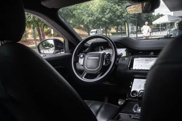Land Rover Range Rover Evoque 2020 - 32990 EUR, 129590 km - 129590km - foto 28 de 38