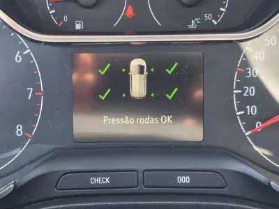 Opel Crossland X 2018 - 13990 EUR, 70165 km - AUTO.MOTO.pt - 70165km - foto 21 de 21