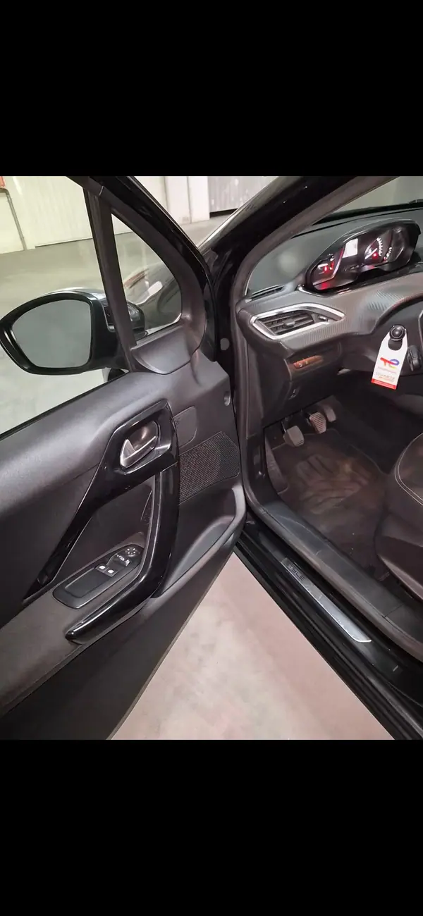 Peugeot 208 Stylle puretch 2017 Gasolina