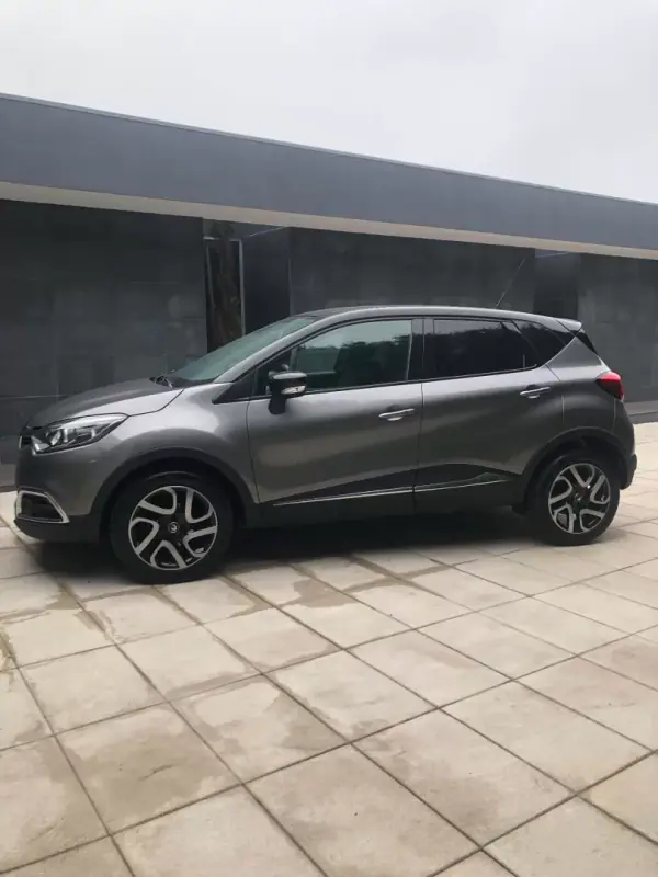 Renault Captur 2017 - 10900 EUR, 116000 km - 116000km - foto 7 de 32