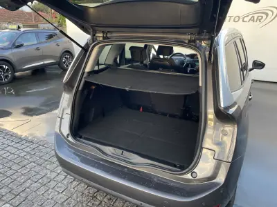 Citroën C4 Grand Picasso 2017 - 13995 EUR, 113714 km - AUTO.MOTO.pt - 113714km - foto 27 de 47