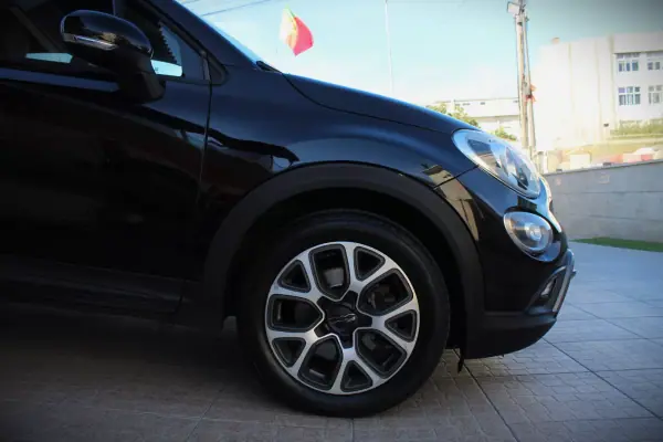 Fiat 500X 2016 - 13750 EUR, 141000 km - AUTO.MOTO.pt - 141000km - foto 5 de 35