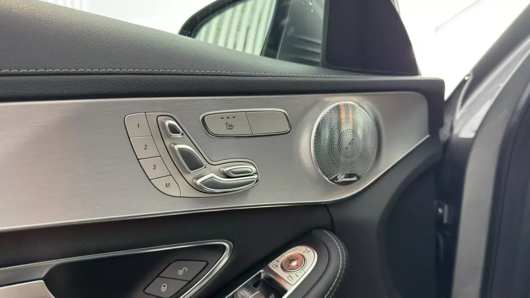 Mercedes-Benz C 220 2015 - 23490 EUR, 242329 km - 242329km - foto 24 de 33