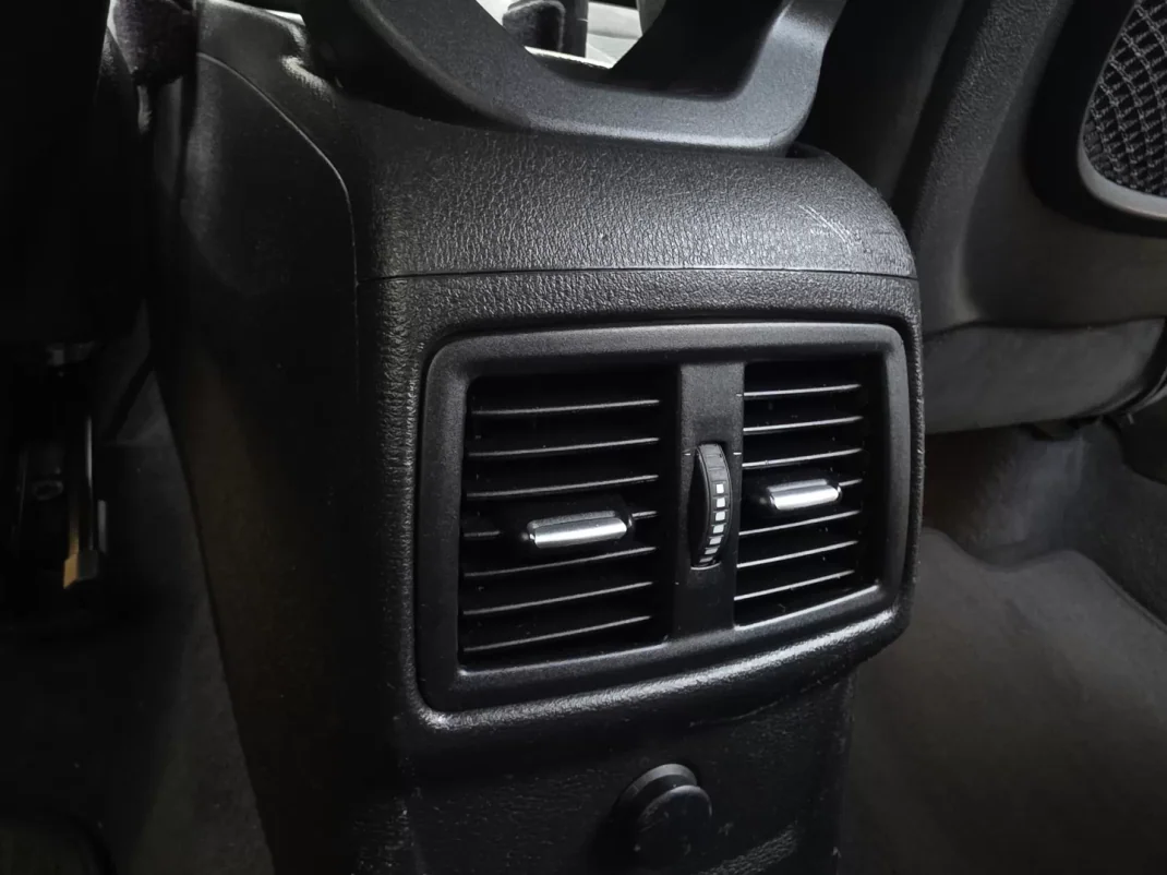 BMW X1 2018 - 25990 EUR, 158000 km - AUTO.MOTO.pt - 158000km - foto 47 de 49