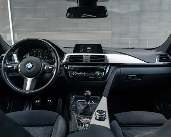 BMW 318 2016 - 22990 EUR, 113550 km - AUTO.MOTO.pt - 113550km - foto 9 de 51